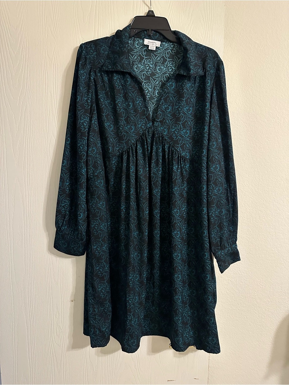 Seraphine Green and black Floral Long-Sleeve Maternity Dress